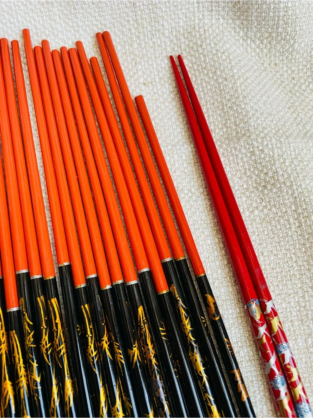 27 Vintage Red and Black Ornate Chopsticks